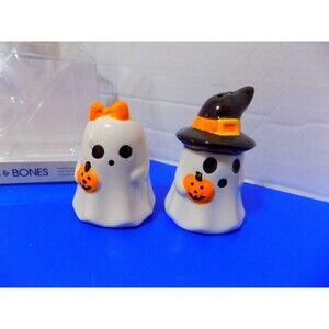 NEW Halloween Ghosts Salt & Pepper Shaker Fall Decor Witch Pumpkins Boos n Bones